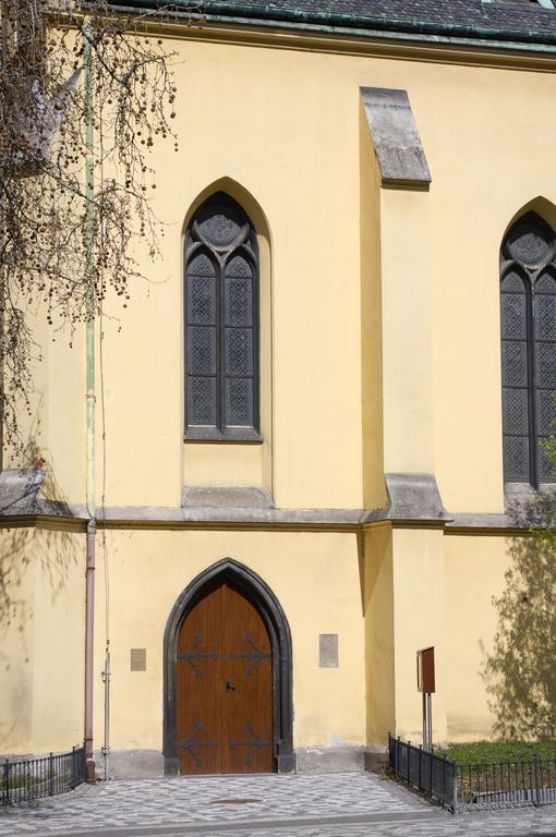 Apartments With 2 Bathrooms- 5 Minutes From Old Town - 102 M2 براغ المظهر الخارجي الصورة