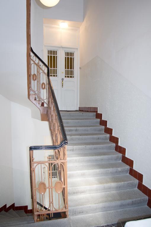 Apartments With 2 Bathrooms- 5 Minutes From Old Town - 102 M2 براغ المظهر الخارجي الصورة