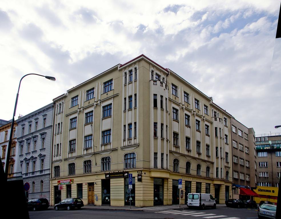 Apartments With 2 Bathrooms- 5 Minutes From Old Town - 102 M2 براغ المظهر الخارجي الصورة