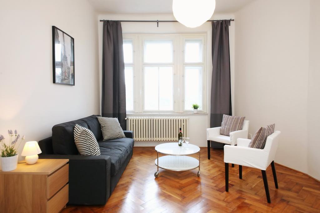 Apartments With 2 Bathrooms- 5 Minutes From Old Town - 102 M2 براغ المظهر الخارجي الصورة