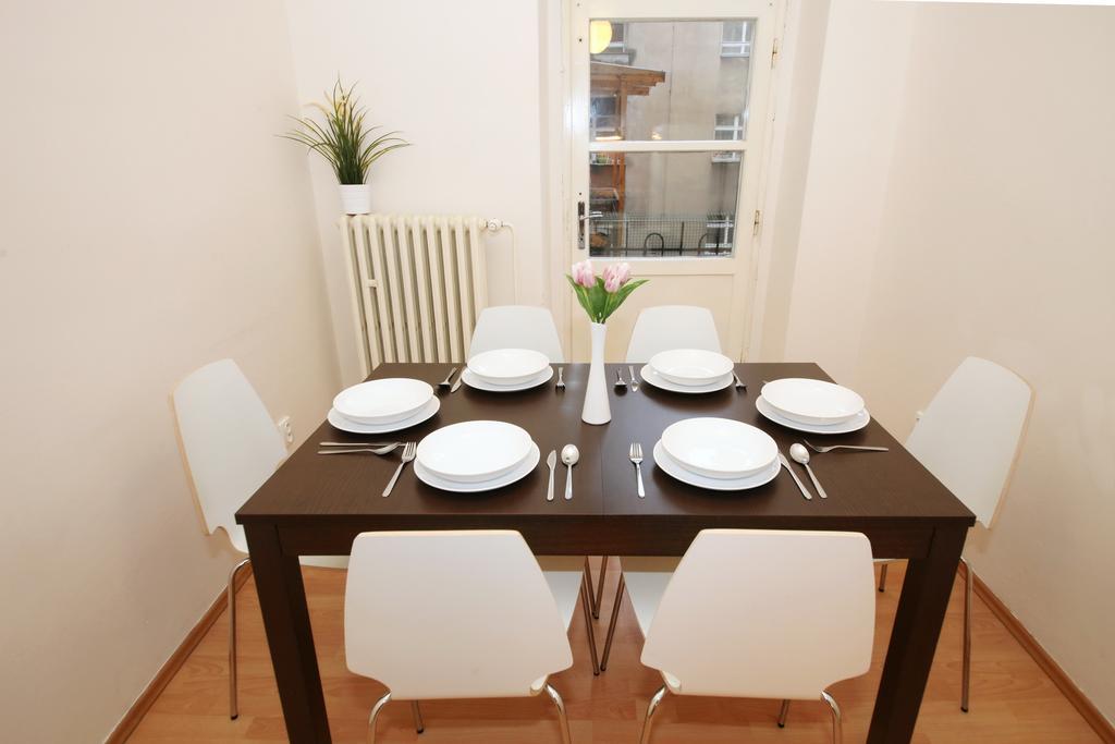 Apartments With 2 Bathrooms- 5 Minutes From Old Town - 102 M2 براغ المظهر الخارجي الصورة