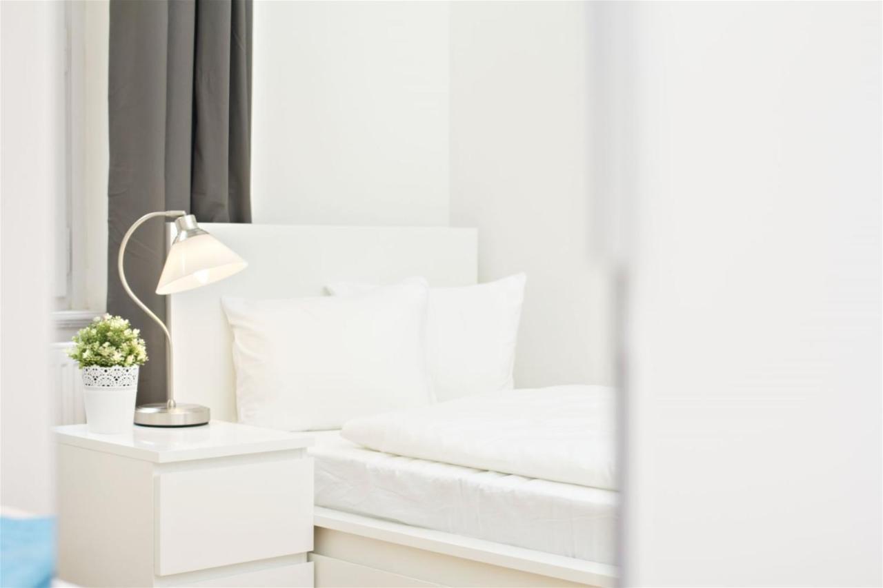 Apartments With 2 Bathrooms- 5 Minutes From Old Town - 102 M2 براغ المظهر الخارجي الصورة