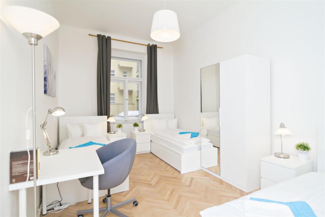 Apartments With 2 Bathrooms- 5 Minutes From Old Town - 102 M2 براغ المظهر الخارجي الصورة