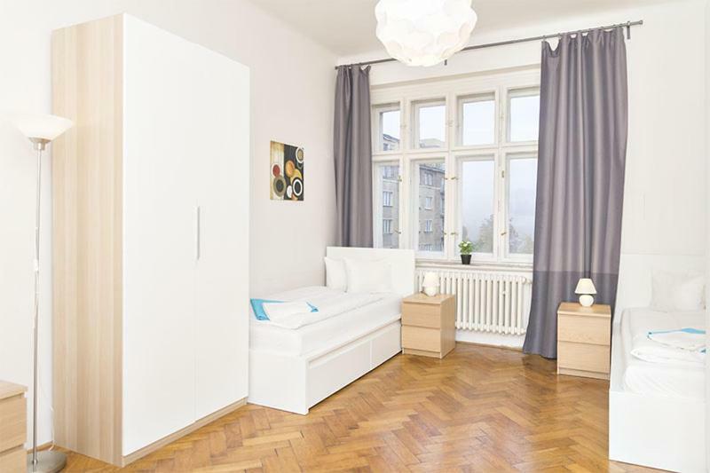 Apartments With 2 Bathrooms- 5 Minutes From Old Town - 102 M2 براغ المظهر الخارجي الصورة