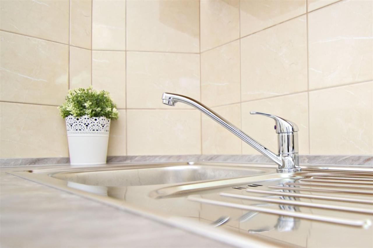 Apartments With 2 Bathrooms- 5 Minutes From Old Town - 102 M2 براغ المظهر الخارجي الصورة